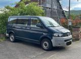 Volkswagen T5.2 Transporter / Kombi  - blaue Volkswagen T5 Transporter