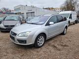Ford Focus 1,6 Ti-VCT Titanium KLIMA-LEDER-SHZ-PDC - Ford Focus aus 2005: Kombi