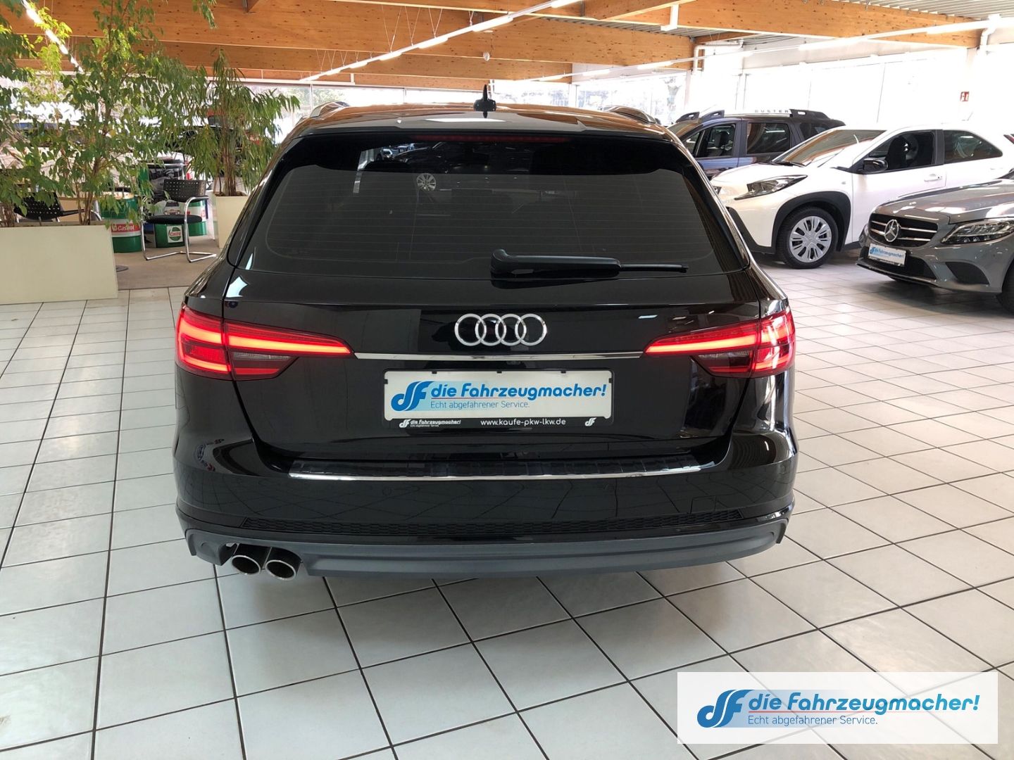 Fahrzeugabbildung Audi A4 Avant quattro sport 3.0 TDI S line  Pano AHK-