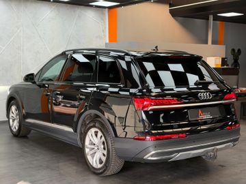 Audi Q7 - 6