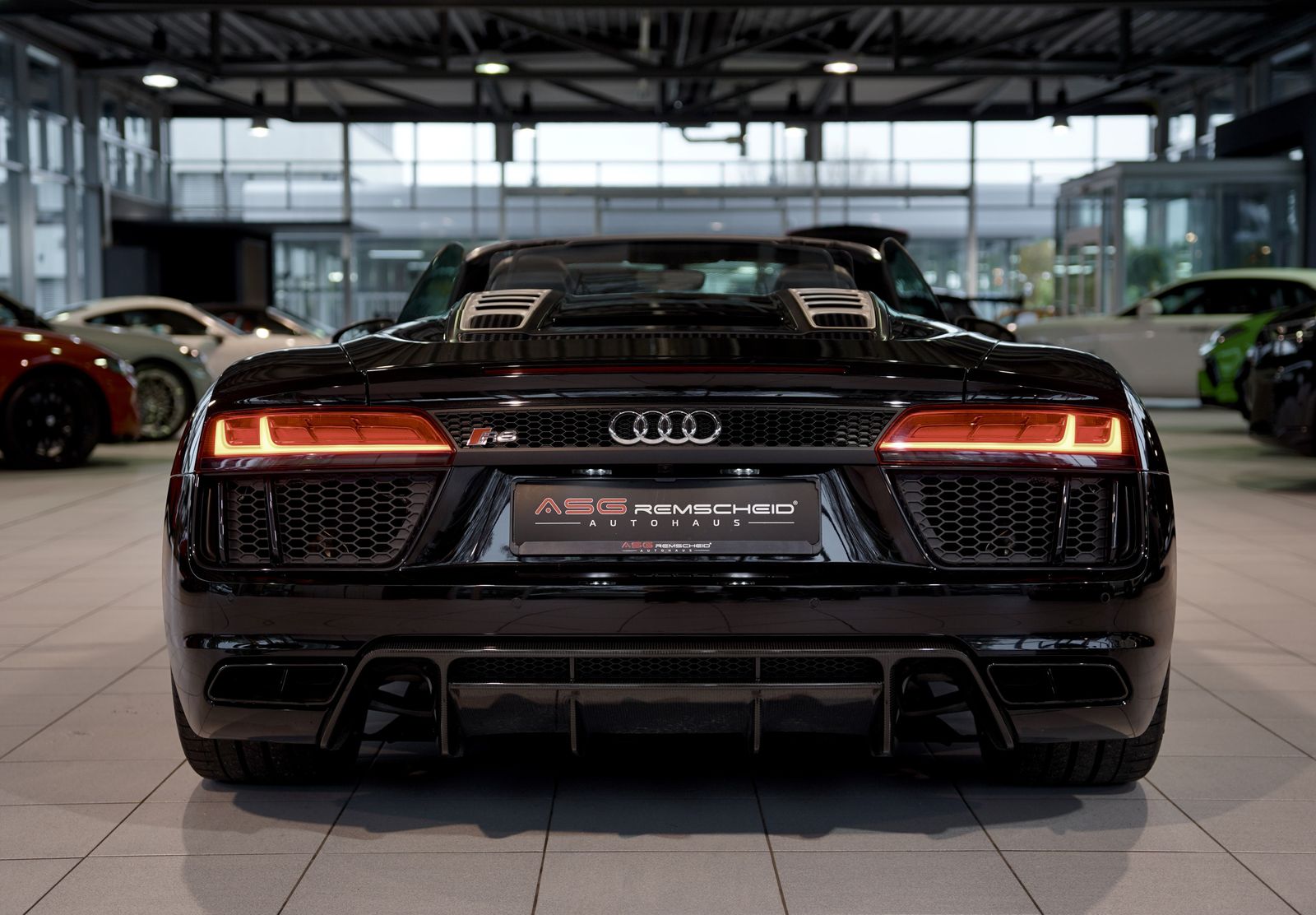 Audi R8