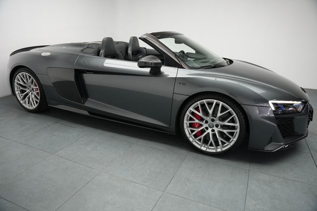 Audi Spyder 5.2 FSI quattro performance/FULL-CARBON