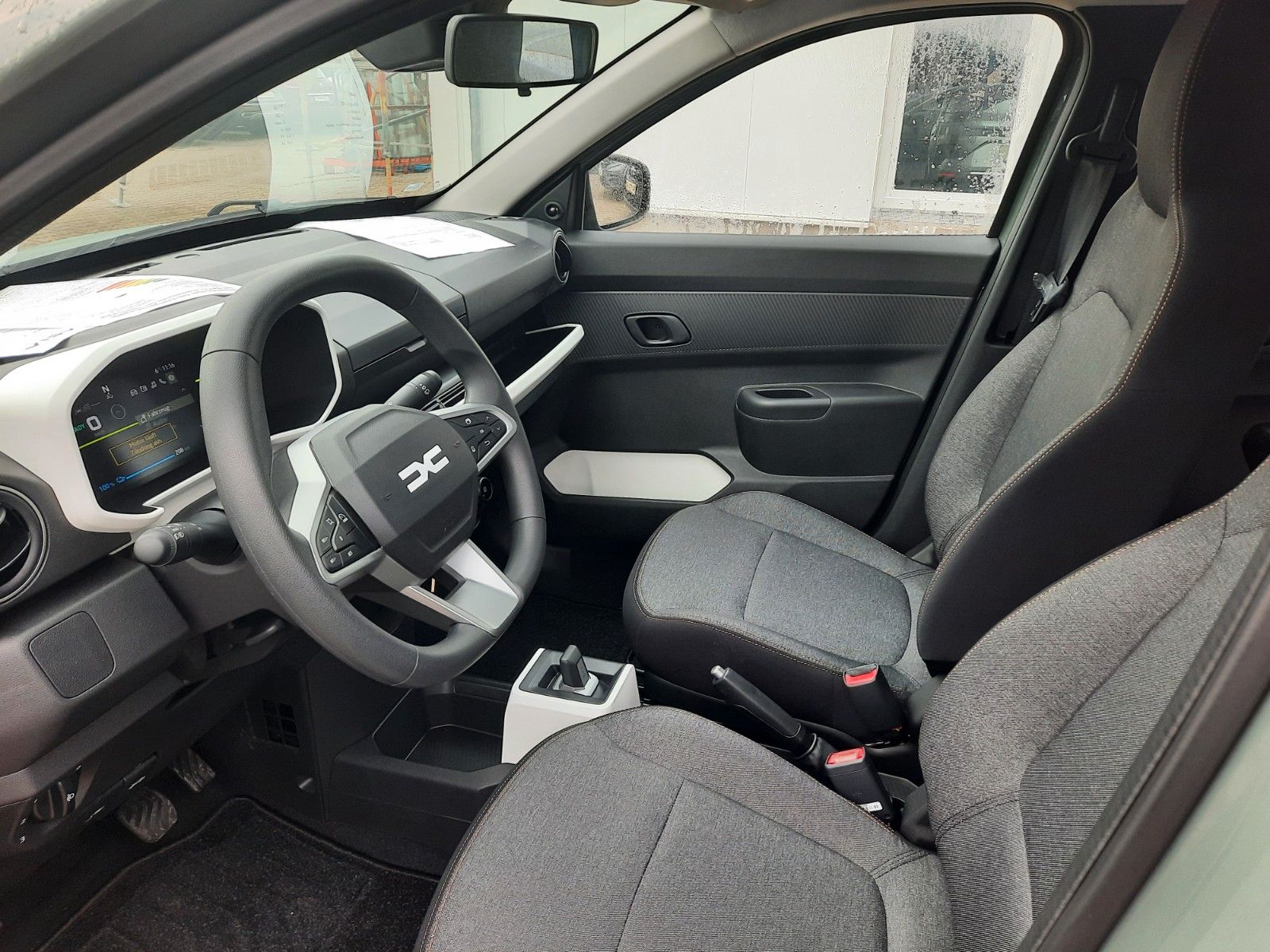 Dacia Spring - Bild 8