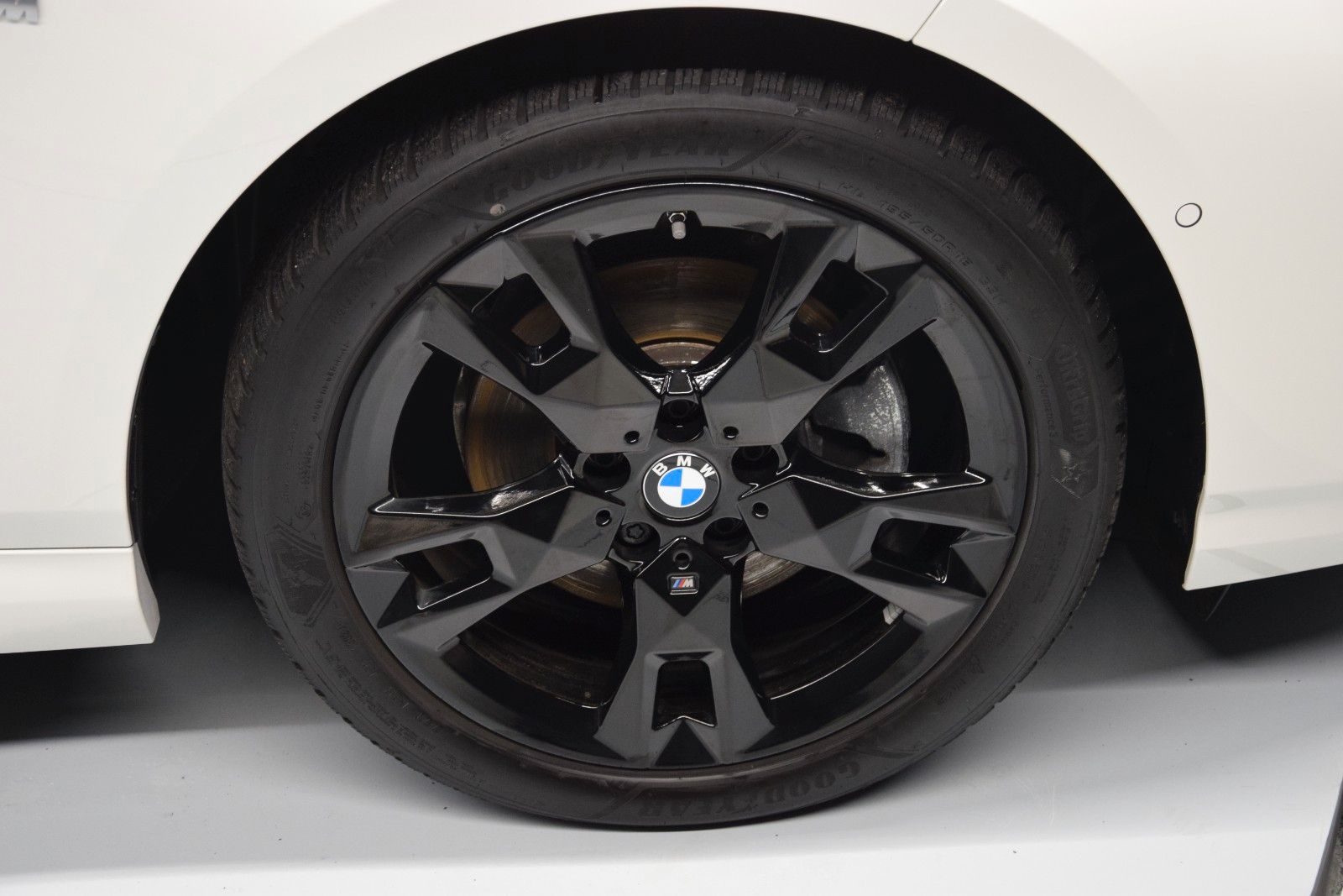 Fahrzeugabbildung BMW 118 d M Sport Pano Ambiente LED Kamera Alcantara