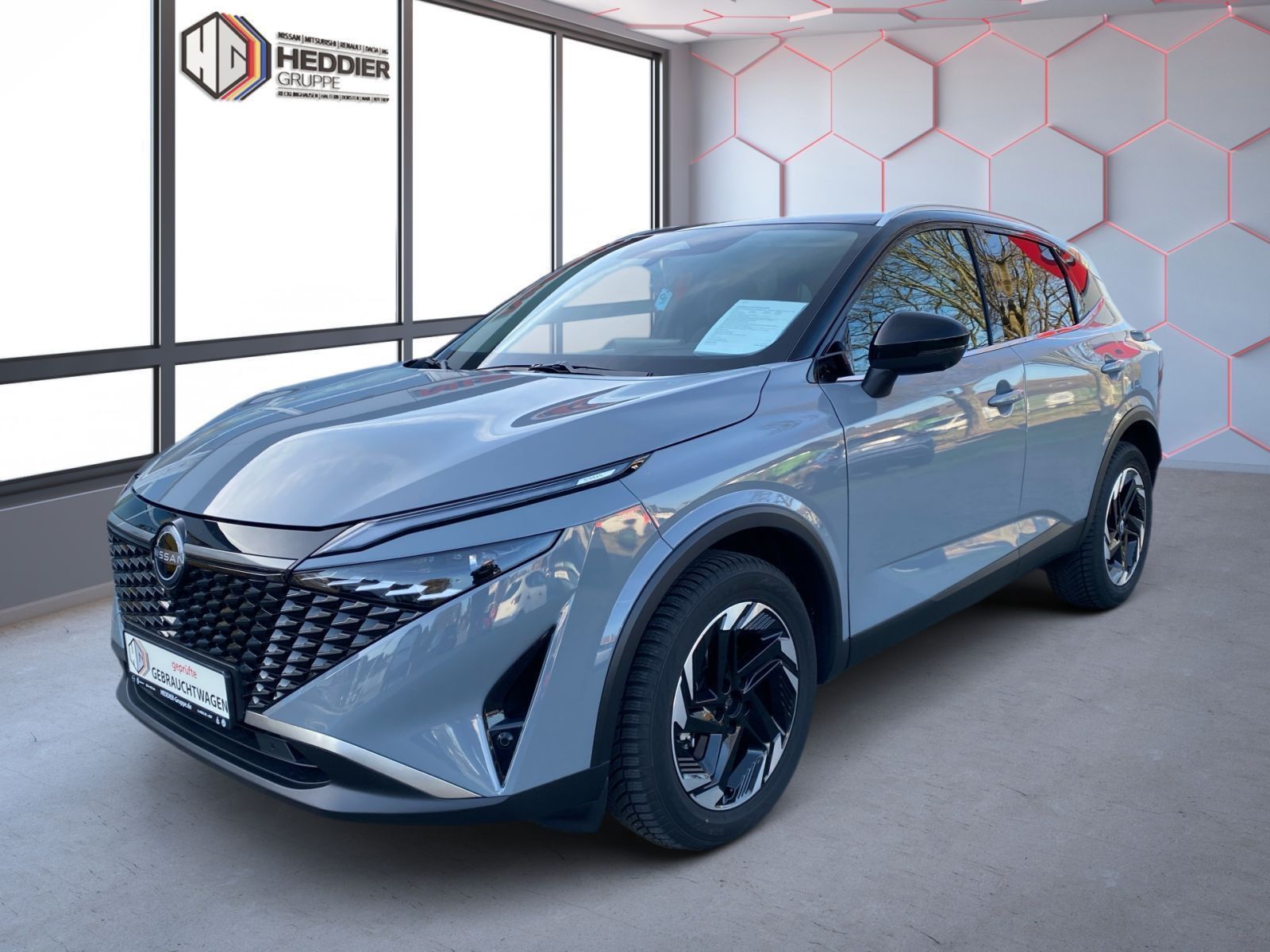 Fahrzeugabbildung Nissan Qashqai 1.3 DIG-T MHEV Automatik N-Connecta *HUD