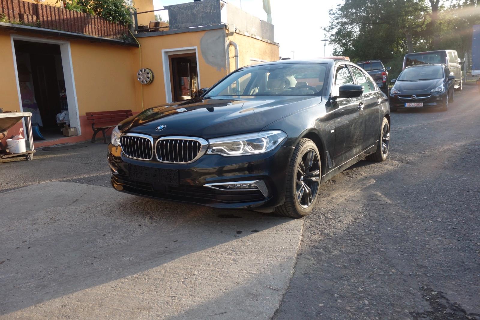 BMW 530 5 Limousine 530 i xDrive Luxury Line