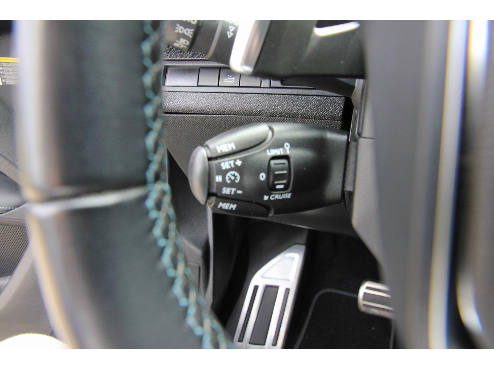 Peugeot 3008 Crossway PT 130 EAT8 Navi e-Klappe LED RFK