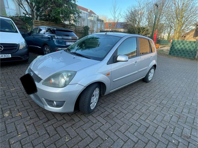 Ford Fiesta ,Leder ,Klima uvm