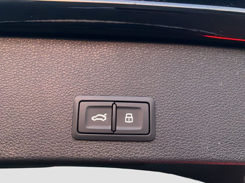 Fahrzeugabbildung Audi Q2 35 1.5 TFSI S line *MATRIX-LED*KAMERA*ACC*