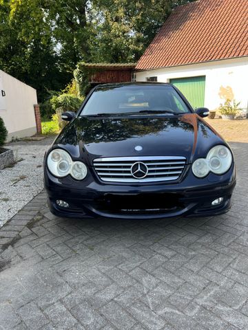 Mercedes-Benz Mercedes C-Klasse Coupé 2004, 220 CDI Neu TÜV