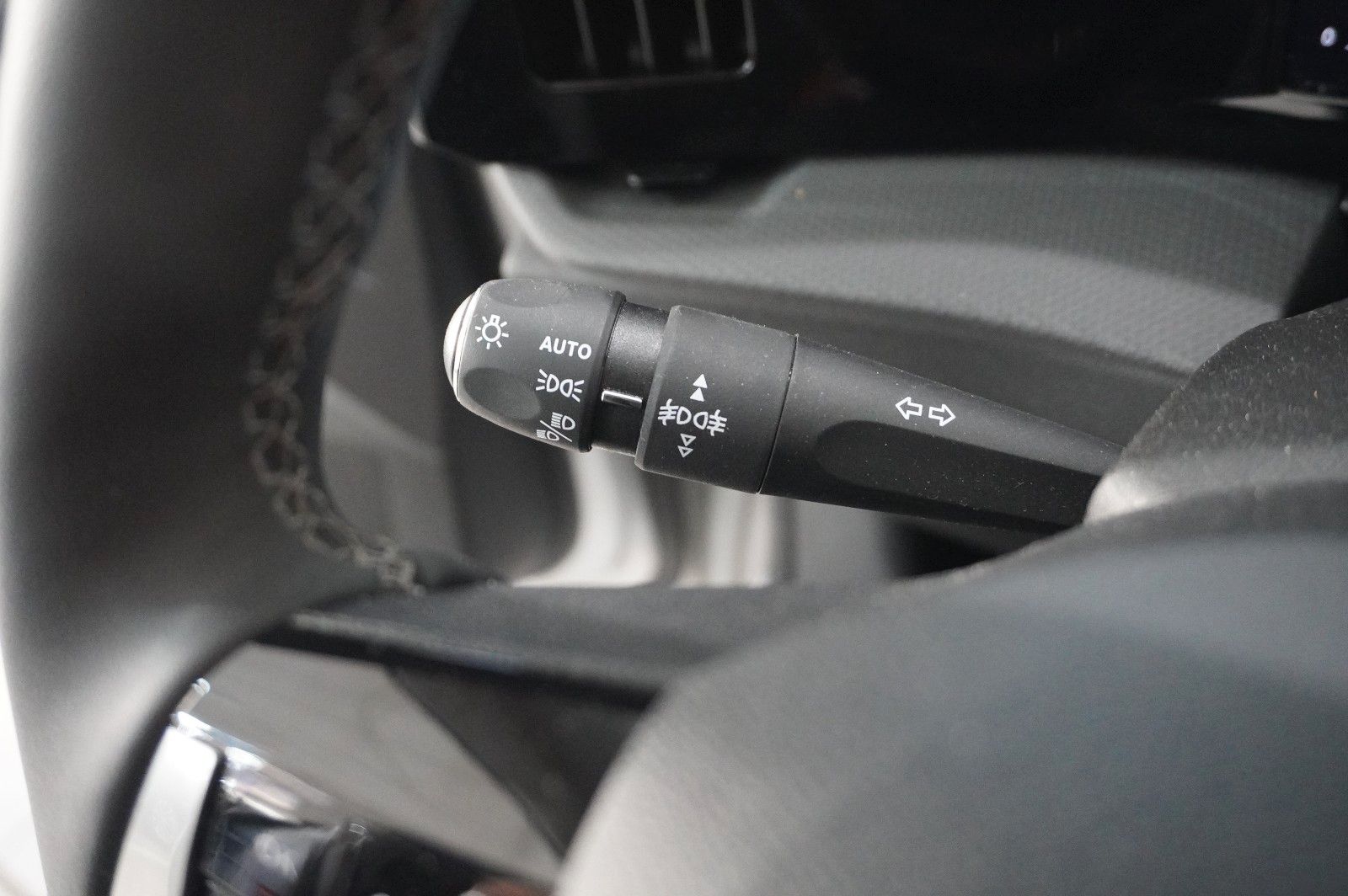 Fahrzeugabbildung Opel Astra L ST 1.2T ENJOY NAVI/LED/KAMERA/VIRT/DAB+