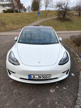 Tesla Model 3 RWD Long Range 8-Fach - Tesla Model 3 in Stuttgart