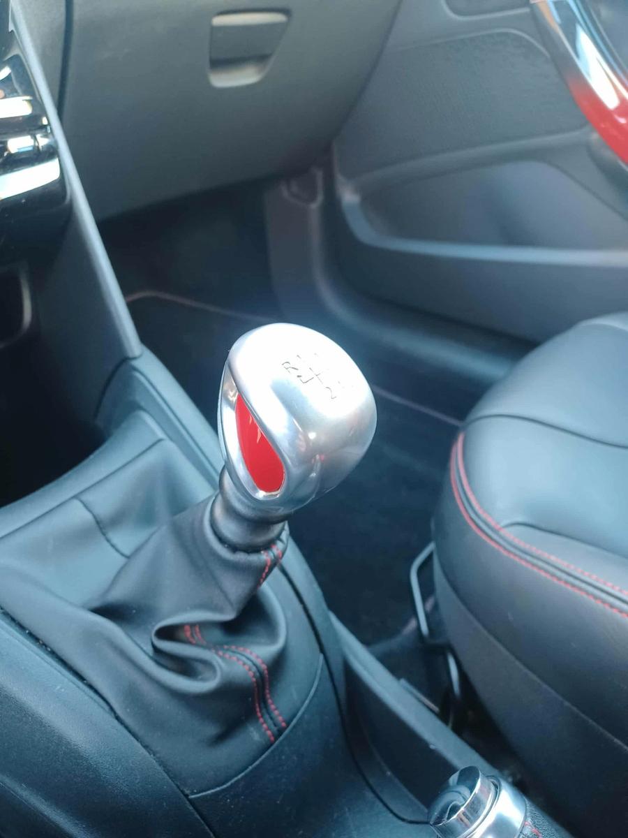 Peugeot 208 1.6 GTi 200 THP GTi