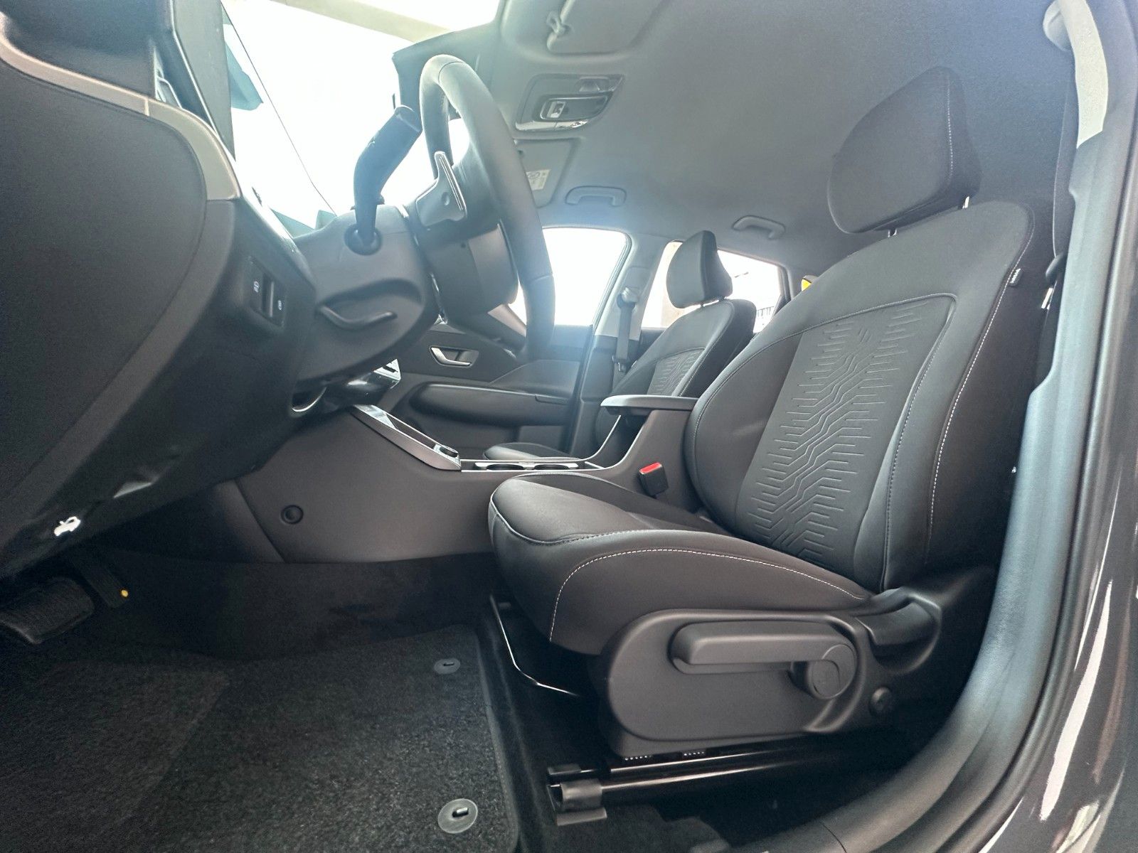 Fahrzeugabbildung Hyundai Kona Hybrid Trend 1.6l 129PS Navi/SHZ!