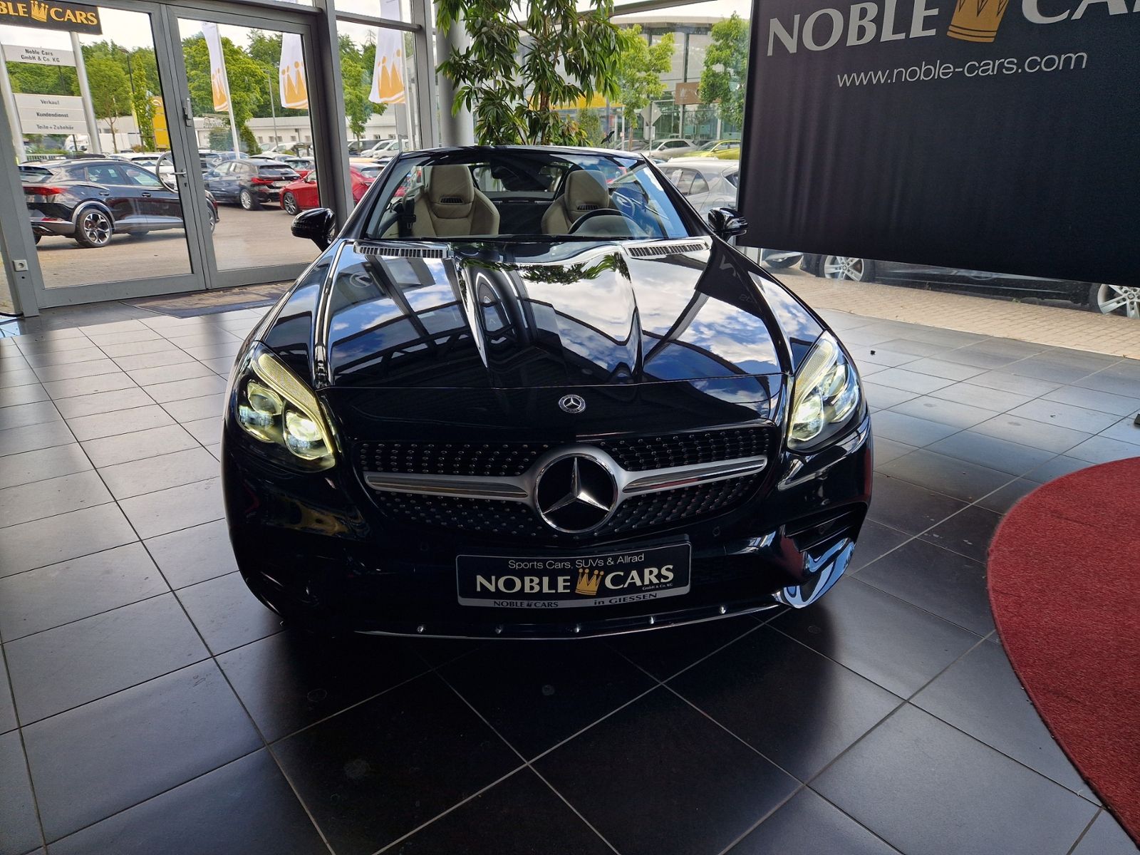 Fahrzeugabbildung Mercedes-Benz SLC 300 AMG Line LED NAVI ALU