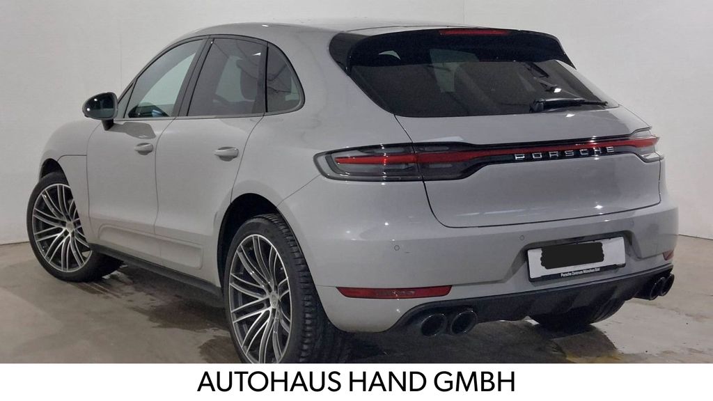 PORSCHE Macan