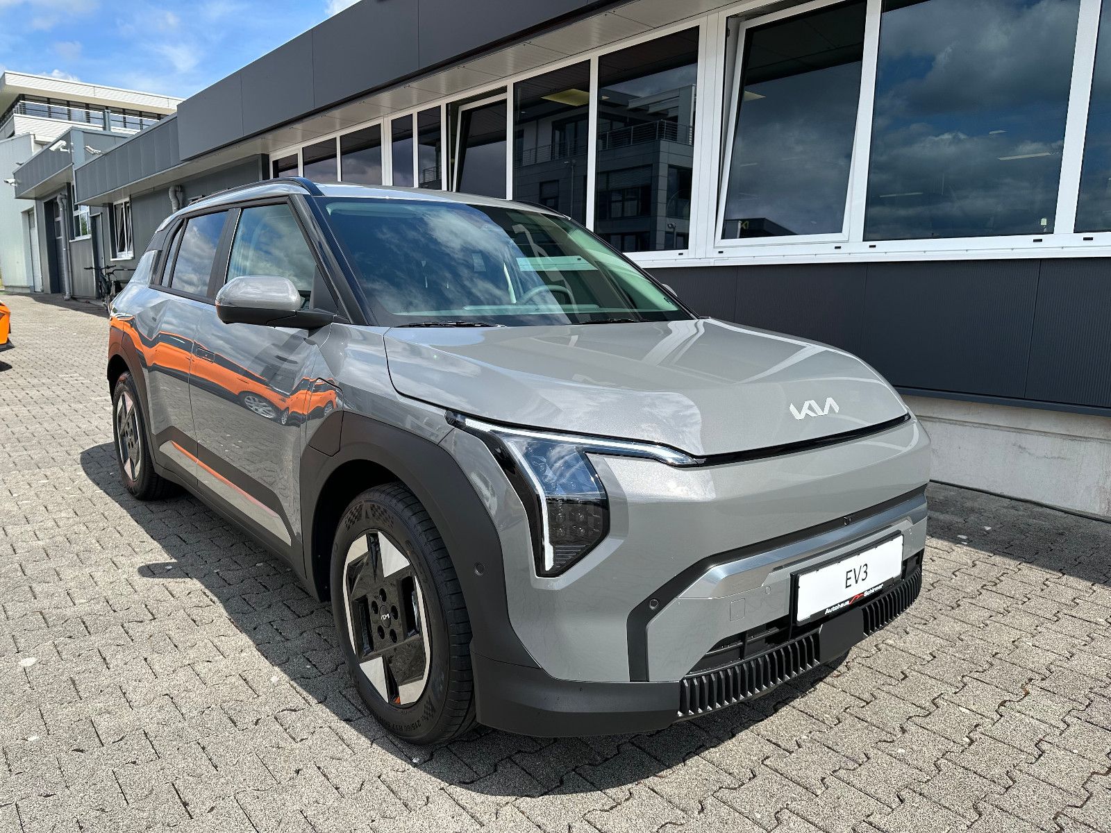 Fahrzeugabbildung Kia EV3 81.4 EARTH WIC UPG DWP
