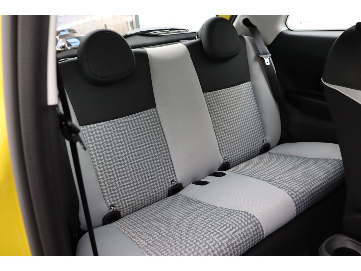 Fahrzeugabbildung Fiat 500 1.0 FireFly Hybrid Torino Sitzheizung