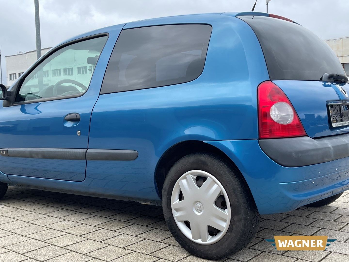 Fahrzeugabbildung Renault Clio II Authentique Klima TÜV 01/2026