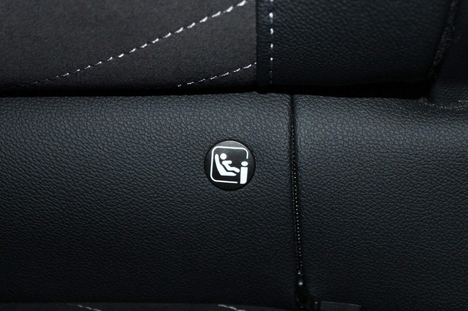 Fahrzeugabbildung Opel Mokka Ultimate Automatik IntelliLux + ALCANTARA
