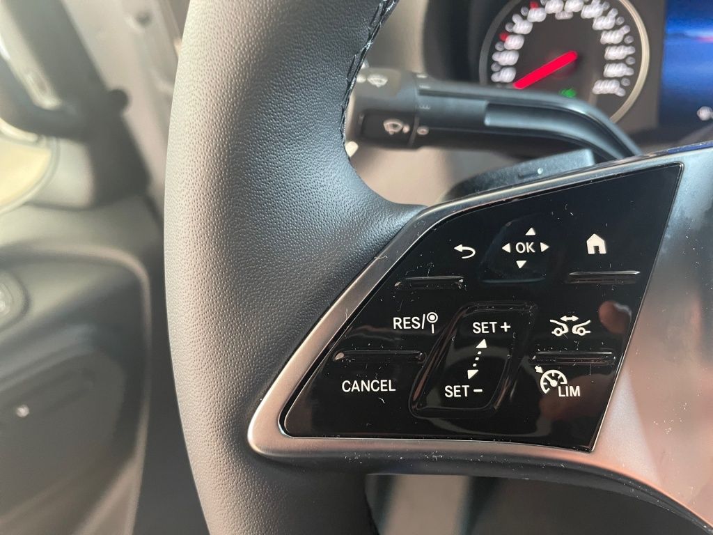 Fahrzeugabbildung Mercedes-Benz Sprinter 319 CDI Kasten PRO Hochdach Lang ACC