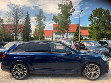 Audi Q7 - 7