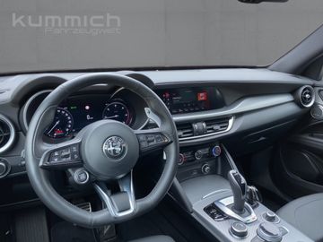 Alfa-Romeo Stelvio - 8