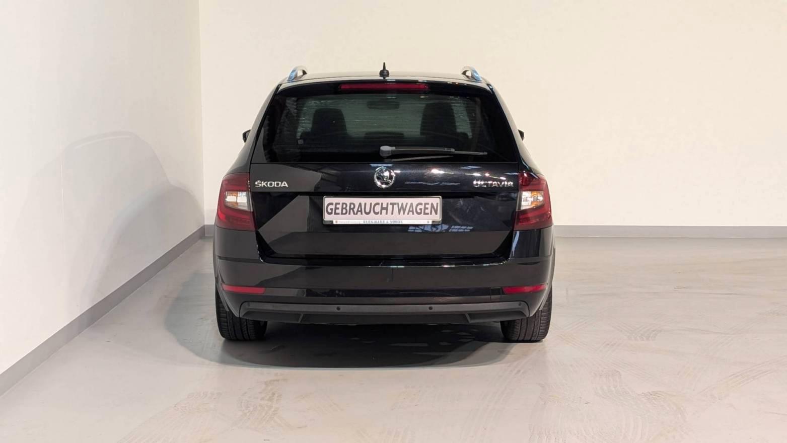 Skoda Octavia Combi 1.6 TDI DSG Style/LED/PDC/SHZ/NAVI