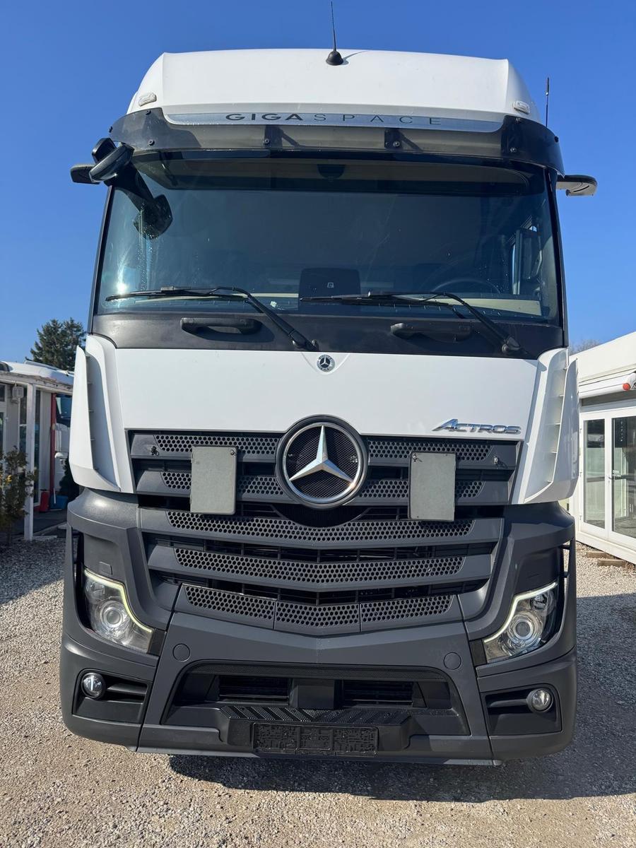 Mercedes-Benz Actors 2545 6x2 L