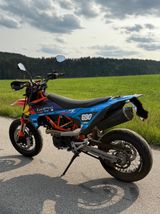 KTM 690 SMC-R | EZ 01/2022 | nur 999 km | Top-Zu