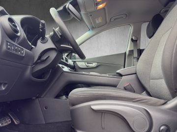 Hyundai Kona Plus Elektro Kam.+KeyLess+LED+Navi+SHZ+ACC