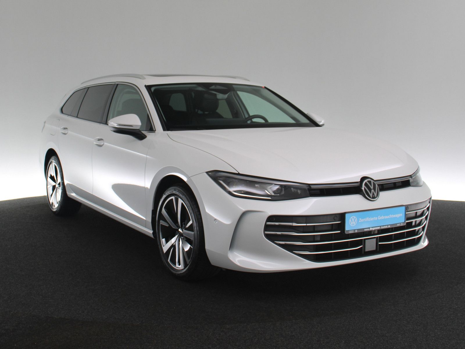 Volkswagen Passat 1.5 eTSI Business AHK 360° MATRIX-LED HUD foto 3