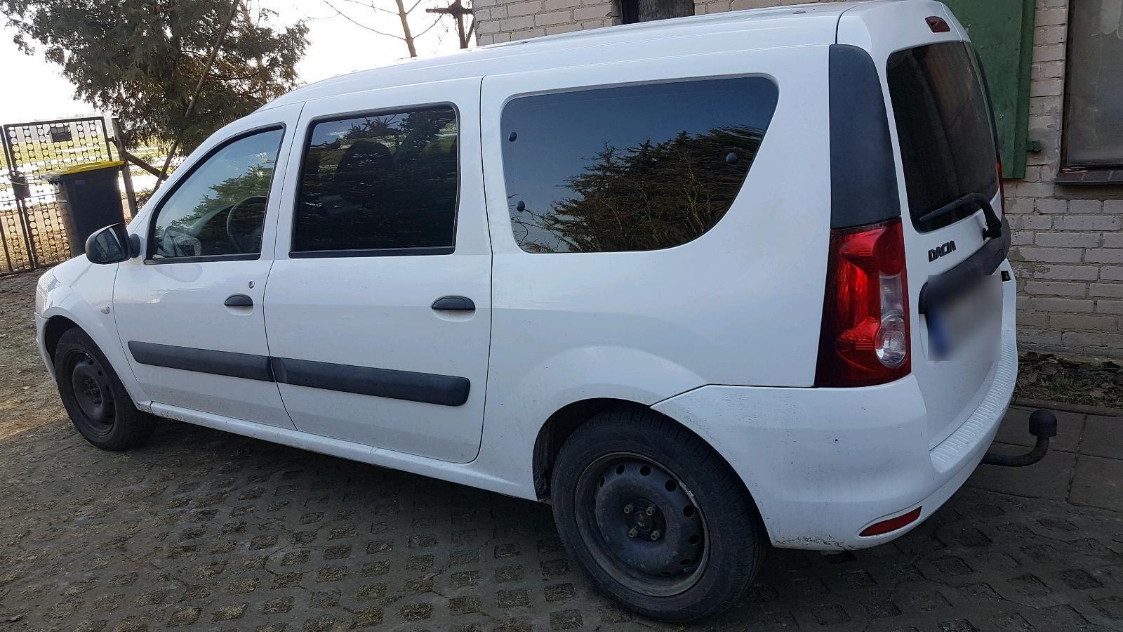 Dacia Logan 2012 — photo 12