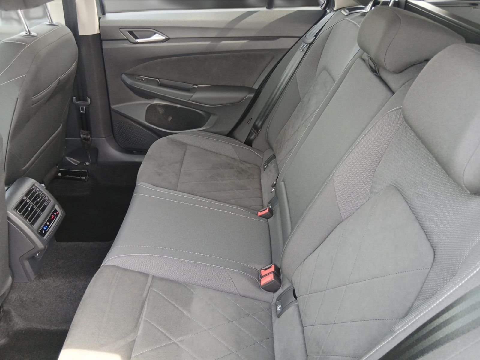 Volkswagen Golf - Bild 19