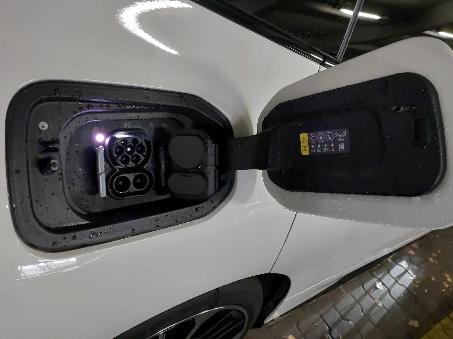 Fahrzeugabbildung BMW iX M70 | B&W| Panorama-Glasdach| Sitzbelüftung v