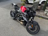 KTM Brabus 1300 R 1. Edition 1 of77 - KTM ROT