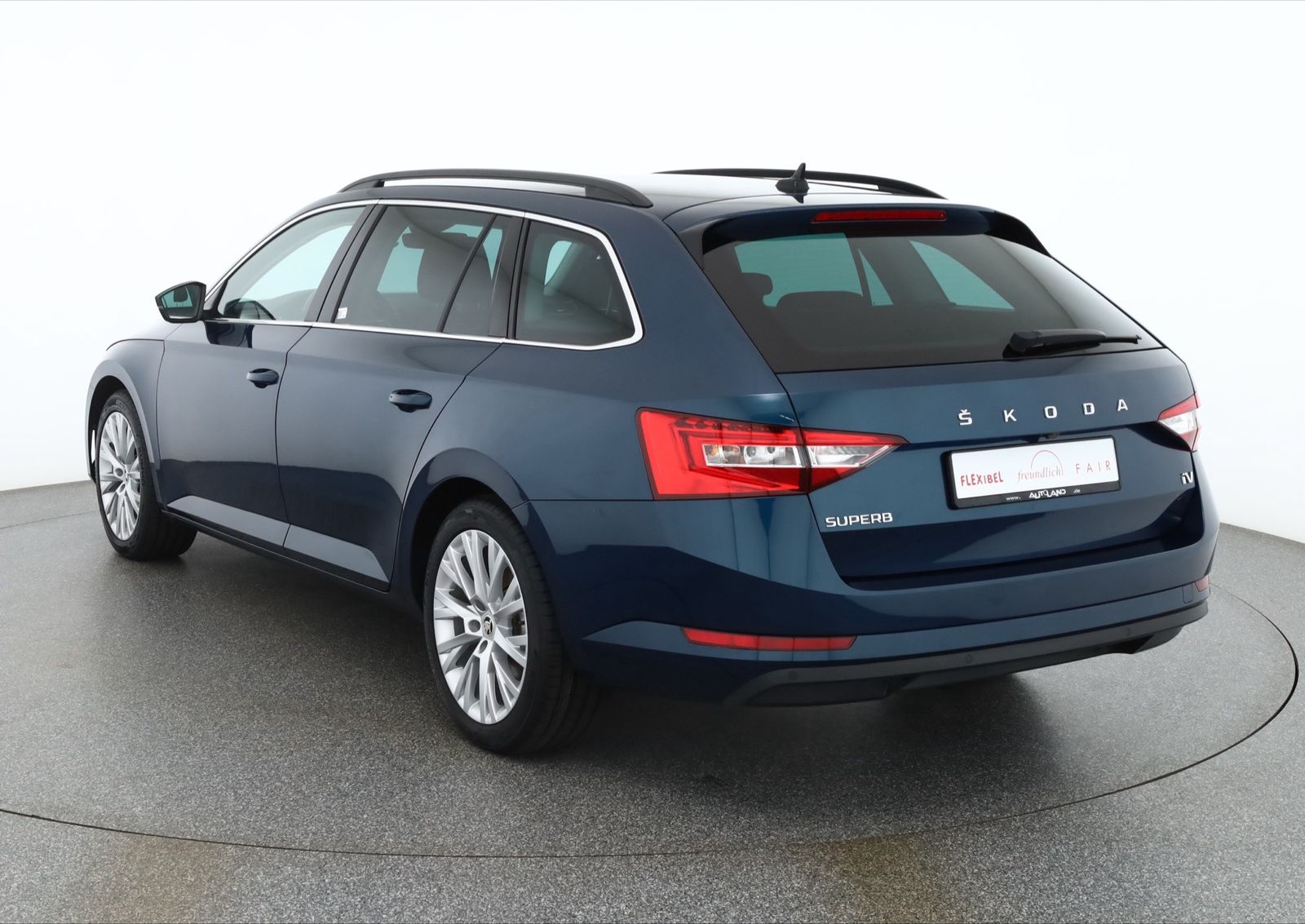 Skoda Superb Combi 1.4 TSI DSG iV LED Standheizung AHK imagem 3
