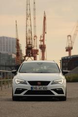 Seat Leon ST CUPRA 300 4Drive DSG Hurricane,KW DDC - Seat Leon von privat