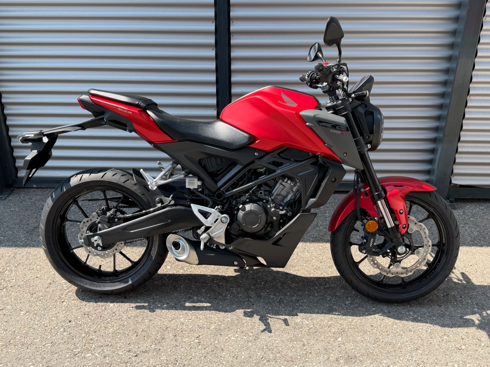 Honda CB125R / 6 JAHRE GARANTIE !! / "SUMMER DEAL"