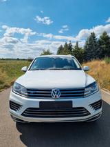 Volkswagen Touareg 3.0 V6 TDI SCR Tiptronic BMT BlueMot... - VW Touareg von privat