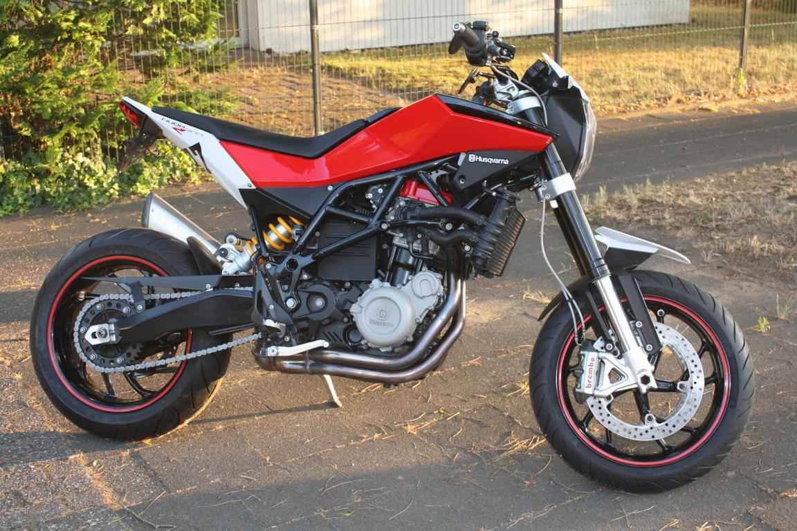 Husqvarna Nuda 900 R  Reifen neu, Inspektion gem.