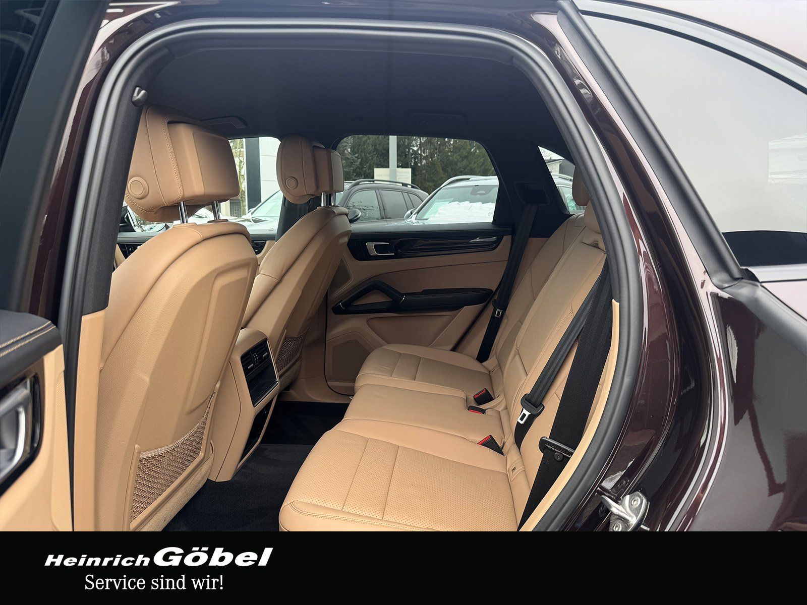 Fahrzeugabbildung Porsche Cayenne OPF 1 Hand PZ SCHECKHEFTGEPFLEGT