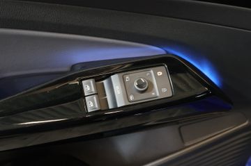Volkswagen ID.4 Pro Performance Life CARPLAY+ACC+LED+19"