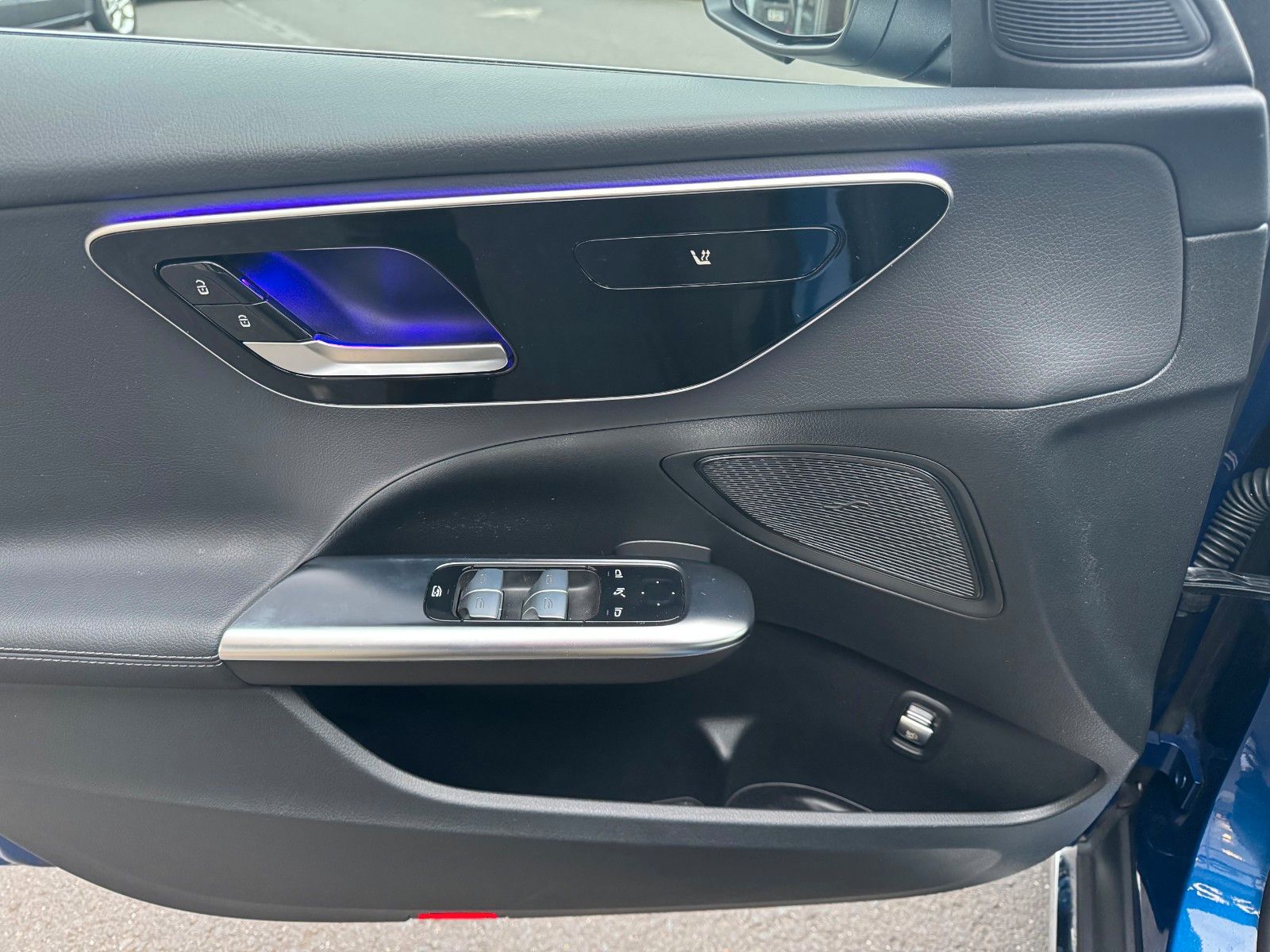 Fahrzeugabbildung Mercedes-Benz C 200 T All Terrain 4M+Ambiente+360+Augmented