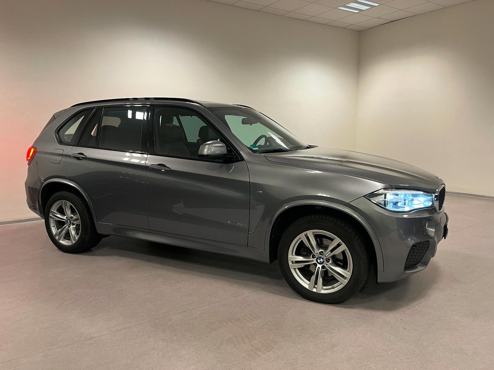 BMW X5 xDrive 30 d M Sport Paket*7-Sitzer/vollausst.