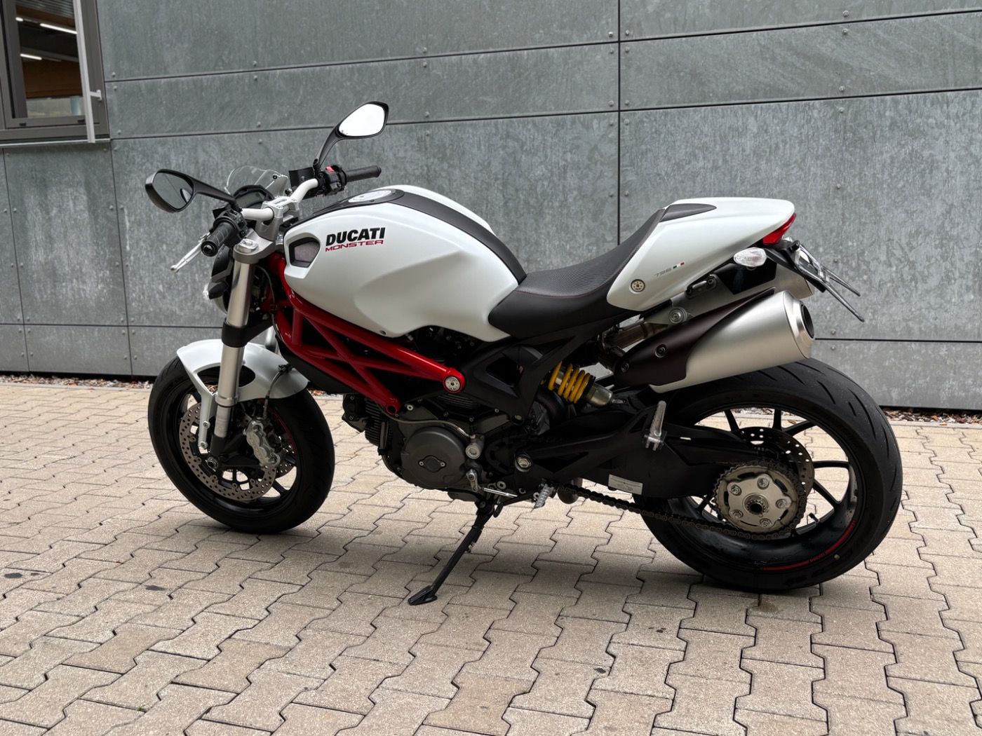 Fahrzeugabbildung Ducati Monster 796