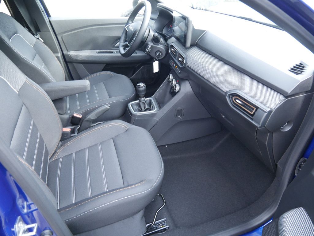 Fahrzeugabbildung Dacia Sandero Stepway Expression TCe 90