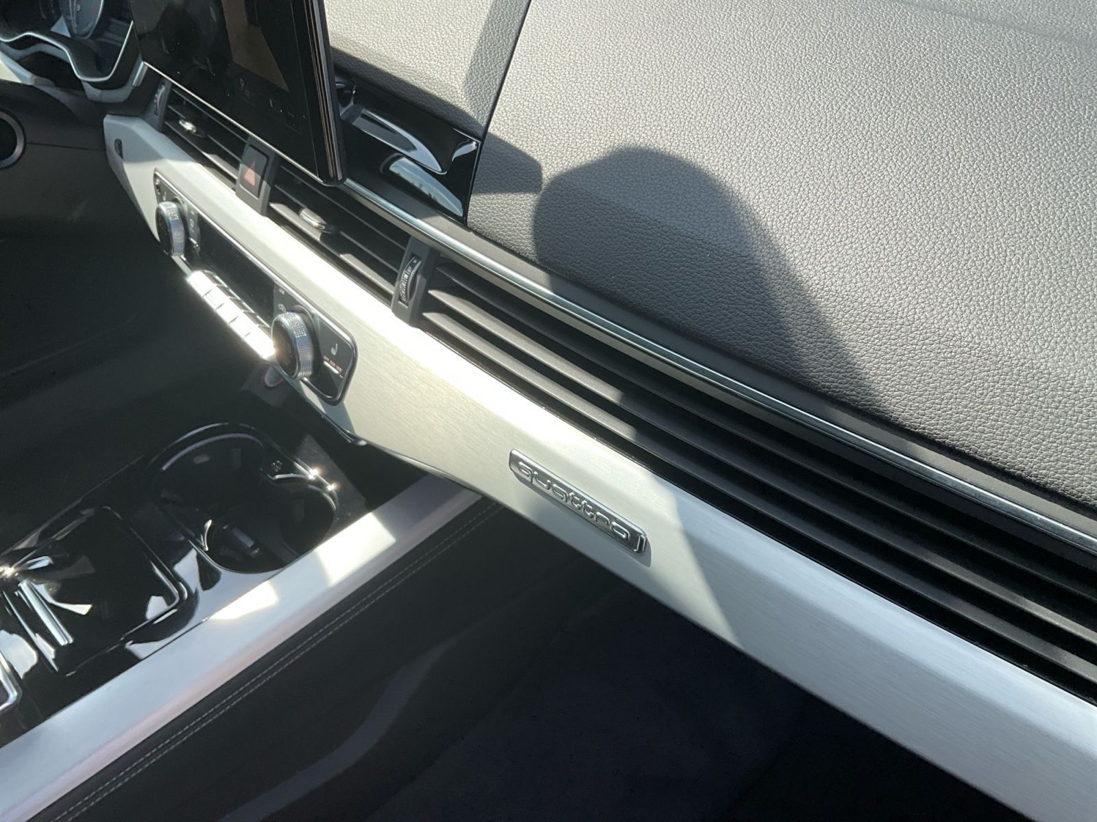 Audi S4 - Bild 18