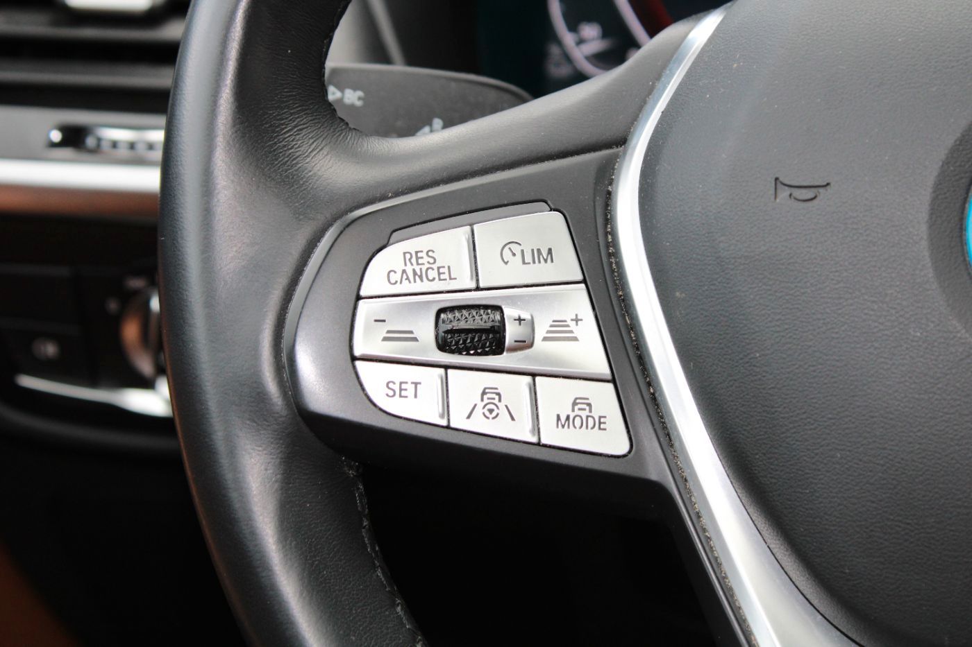 BMW iX3 HUD H&K AHK DAB 360° LED Gestiksteuerung foto 13
