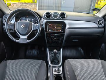 Suzuki Vitara 1.6 Comfort 4x4*AHK*Kamera*Alu*Navi*